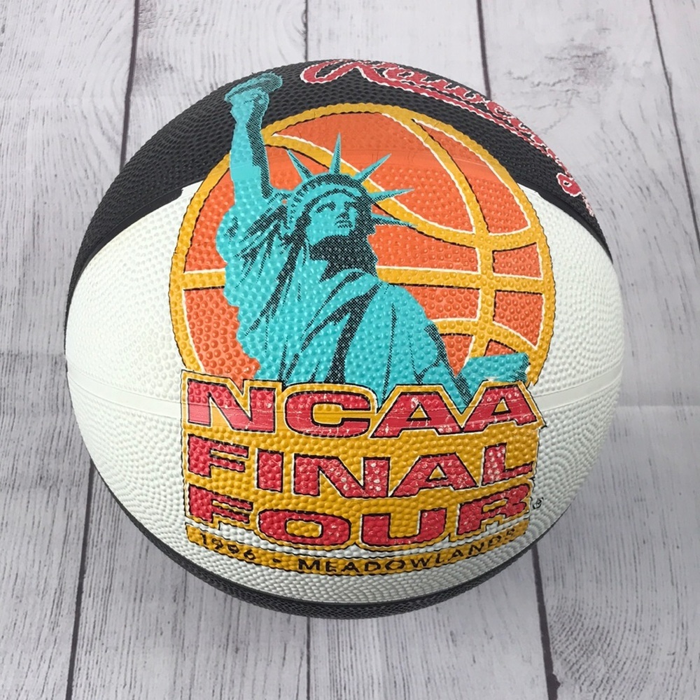 Vintage 90’s RAWLINGS 1996 NCAA Final Four Meadowlands New York Basketball Ball